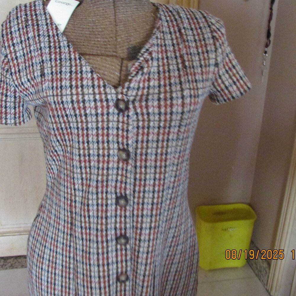 Short Sleeve slightly stretchy dress